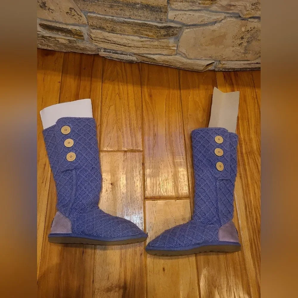 UGG step out